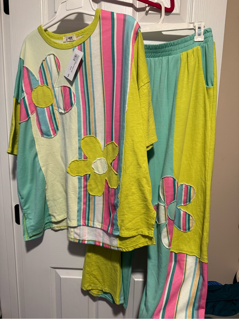 J.Her Two-Piece Floral Stripe Lounge Set S